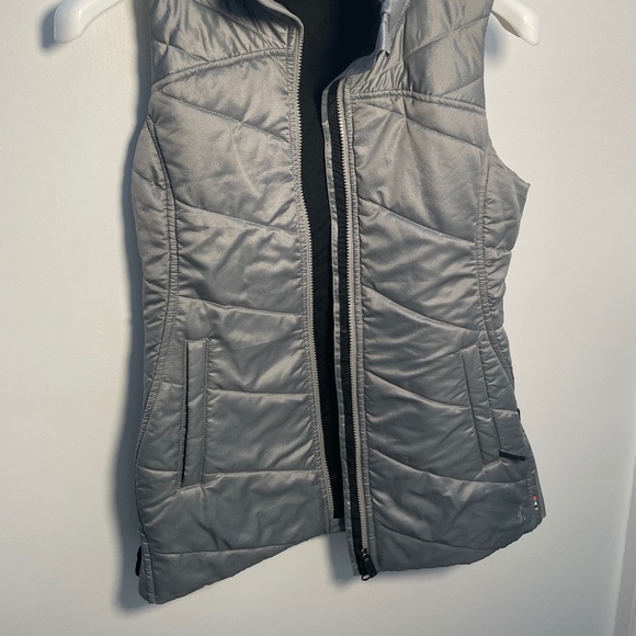 Smartwool Smartloft 150 Insulated Puffer Vest, Silver, Merino Wool, Size Small - Picture 2 of 6
